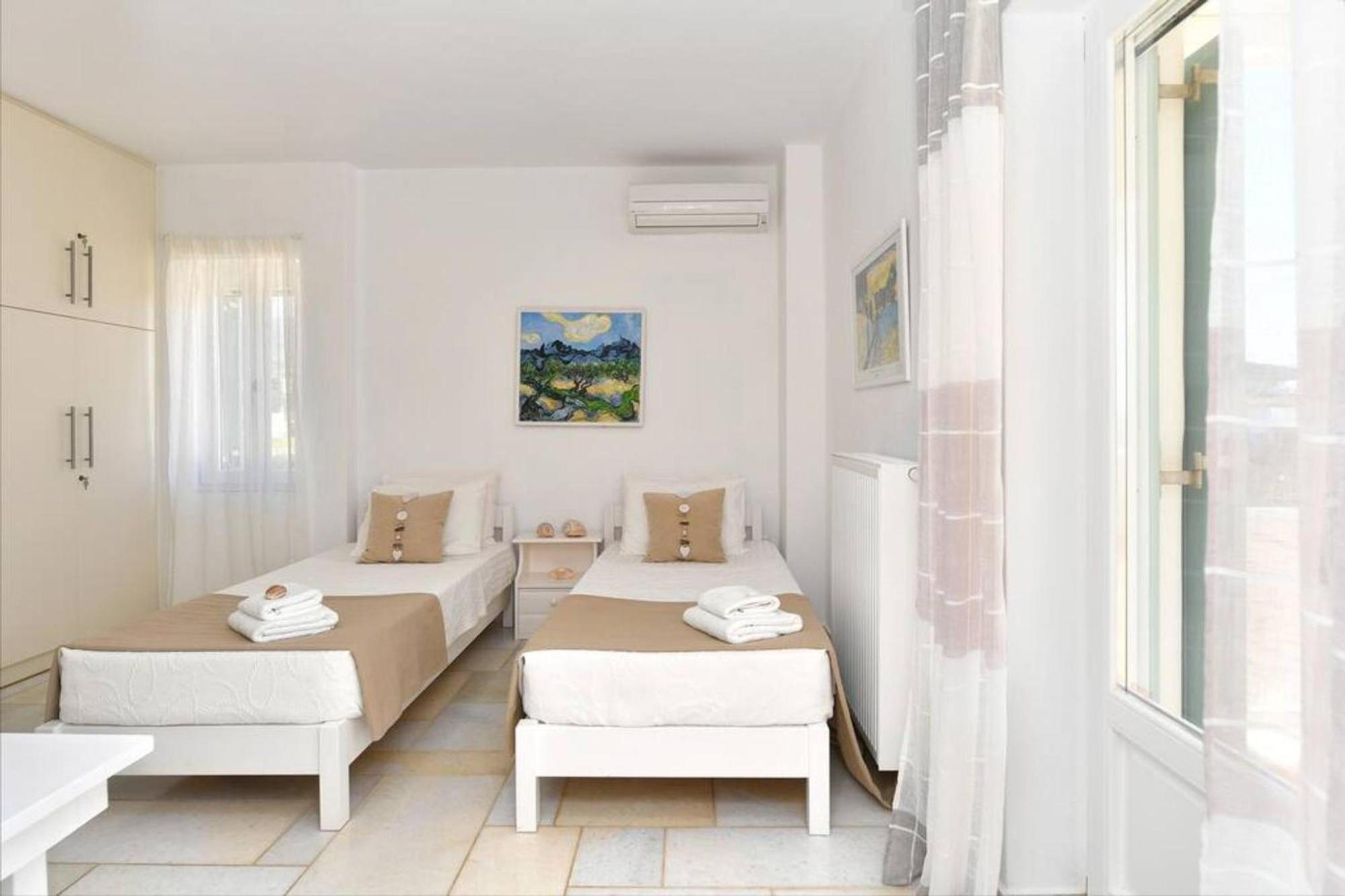 Villa Dionysos In Aliki Exteriör bild