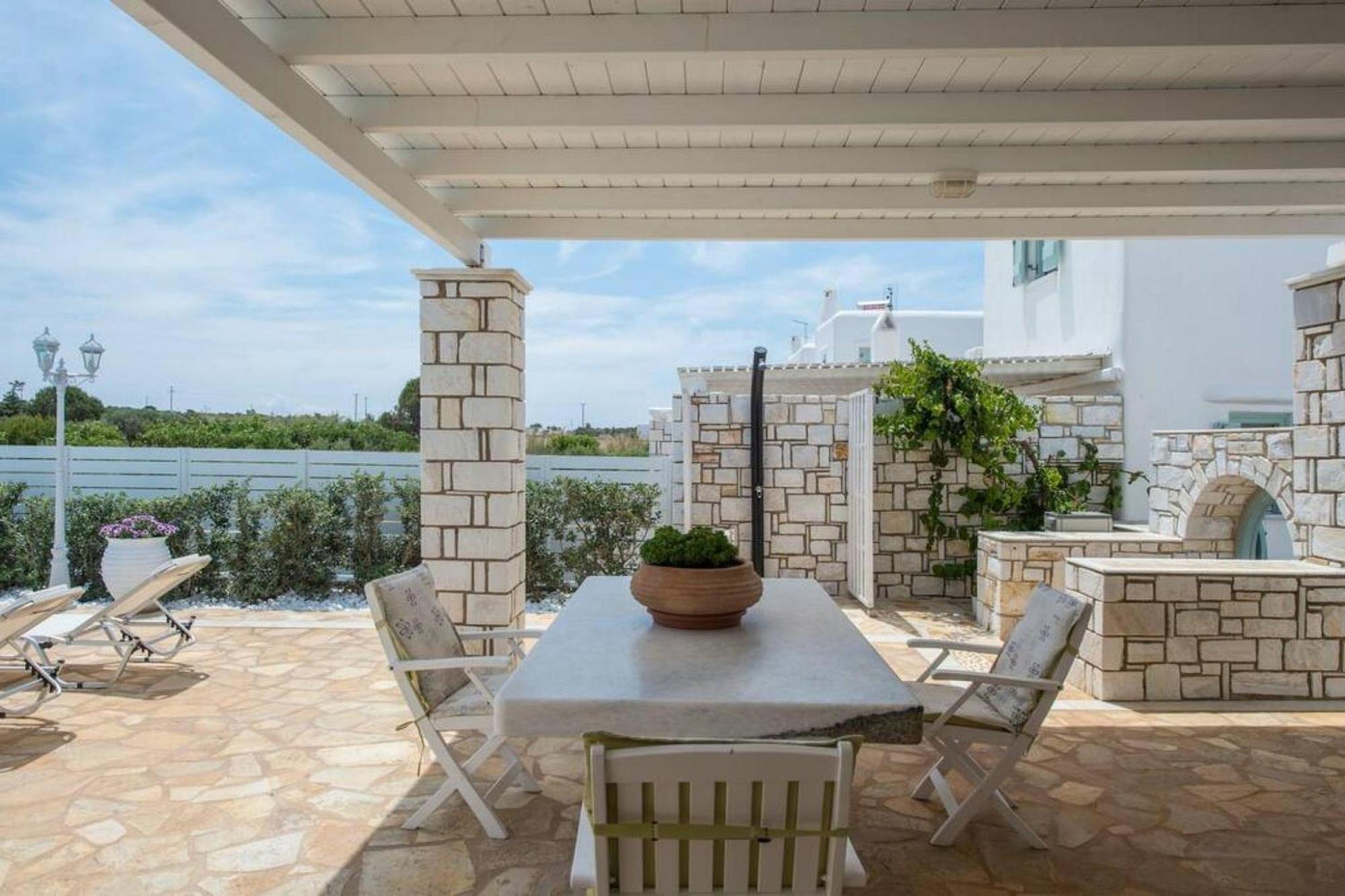 Villa Dionysos In Aliki Exteriör bild